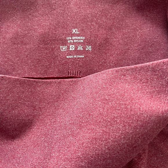 NVGTN Solid Seamless Leggings - Size XL - Picture 3 of 3